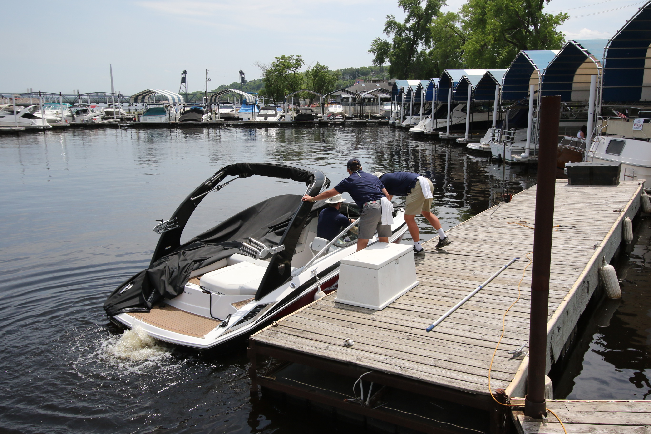 boat2inwater Stillwater Marina & Drystack